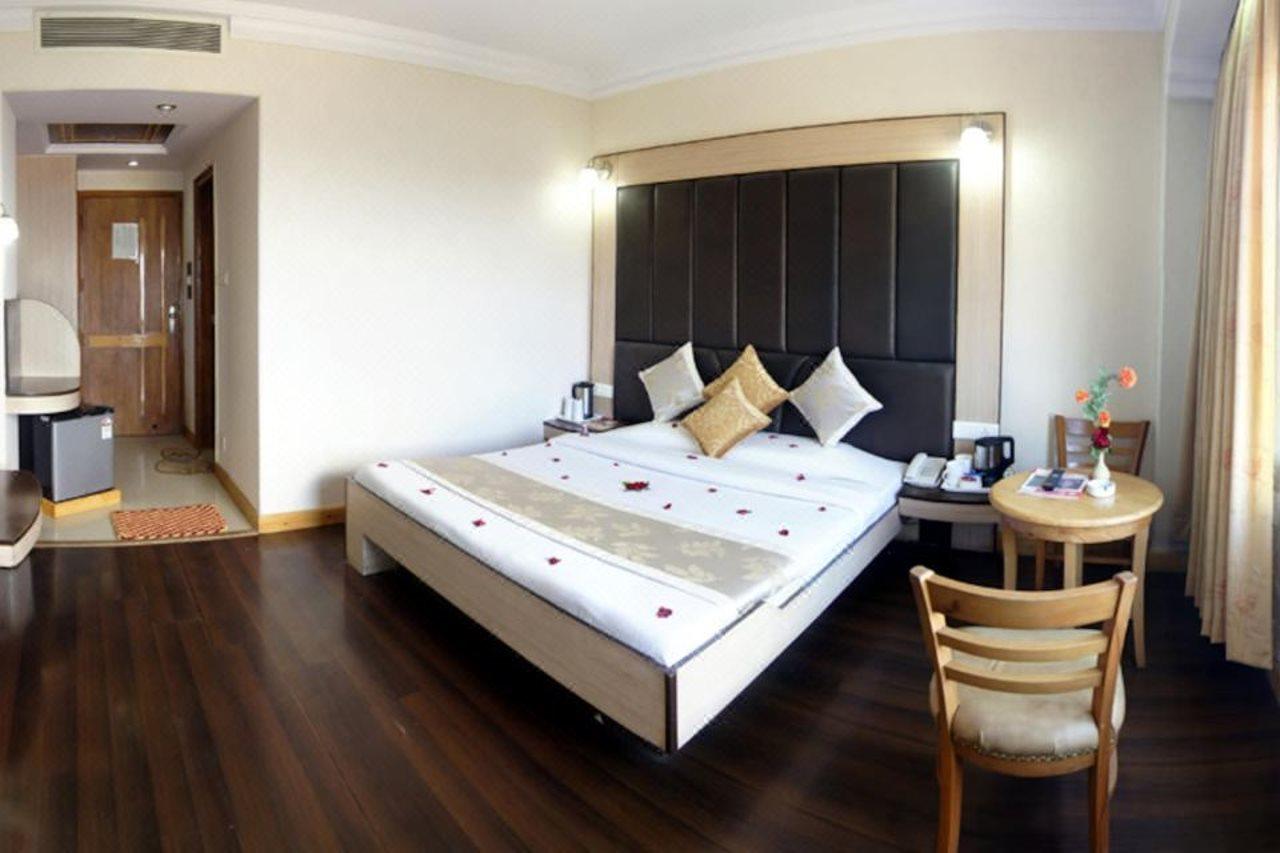 Hotel Landmark ชิมลา ภายนอก รูปภาพ